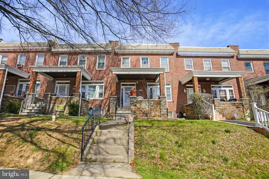 4308 Parkside Dr, Baltimore, MD 21206 - #2