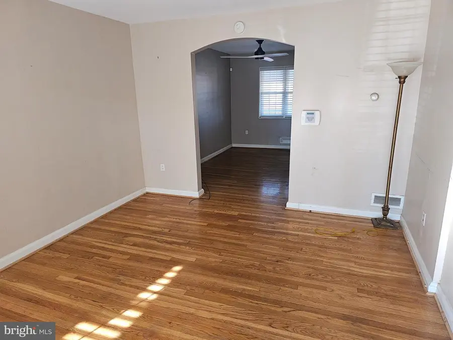 4728 Williston St, Baltimore, MD 21229 - #2