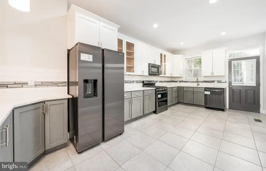 523 E 20th St, Baltimore, MD 21218 - #2