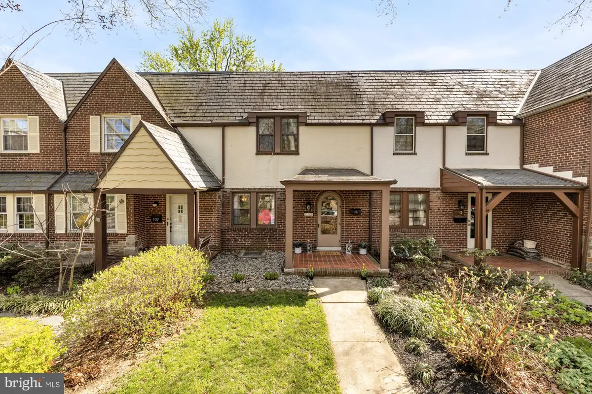 705 E Lake Ave, Baltimore, MD 21212 - #1