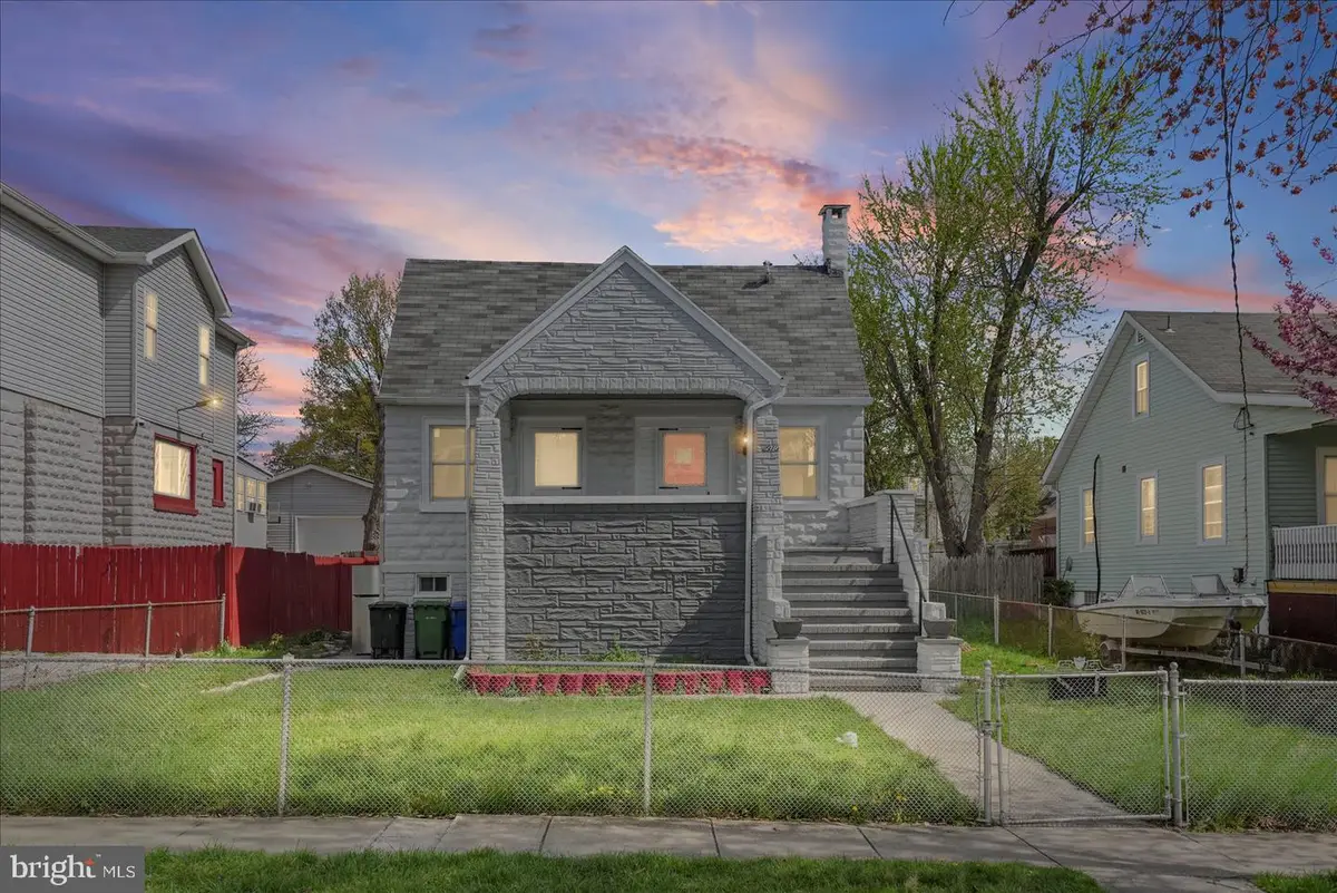2910 Berwick Ave, Baltimore, MD 21234 - #1