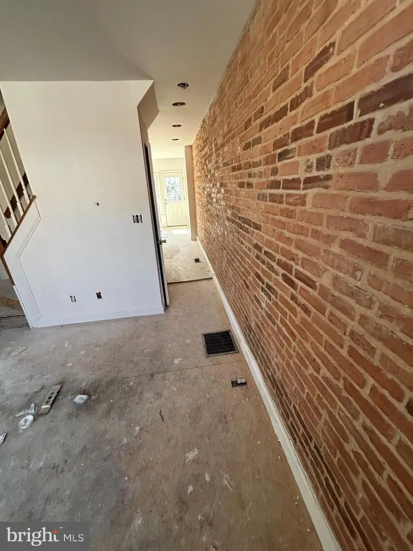 1135 Sargeant St, Baltimore, MD 21223 - #2