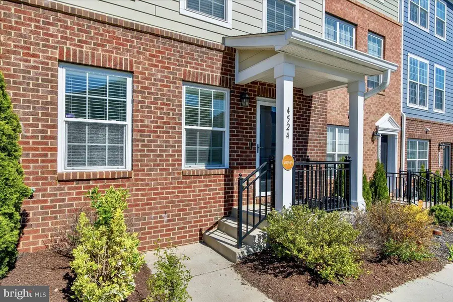 4524 Birchwood Dr, Baltimore, MD 21229 - #2