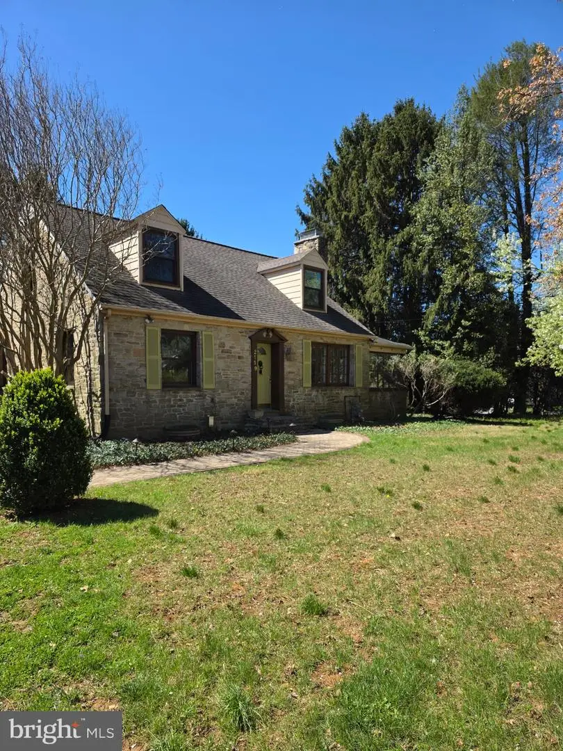 2119 Edmondson Ave, Catonsville, MD 21228 - #1