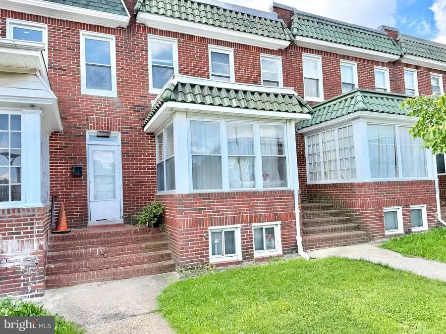 825 E 34th St, Baltimore, MD 21218 - #2