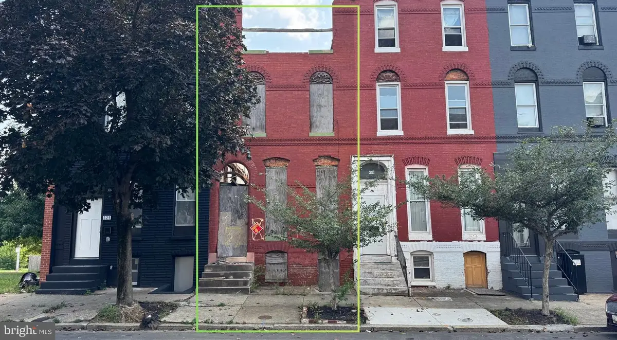 323 N Fulton Ave, Baltimore, MD 21223 - #1