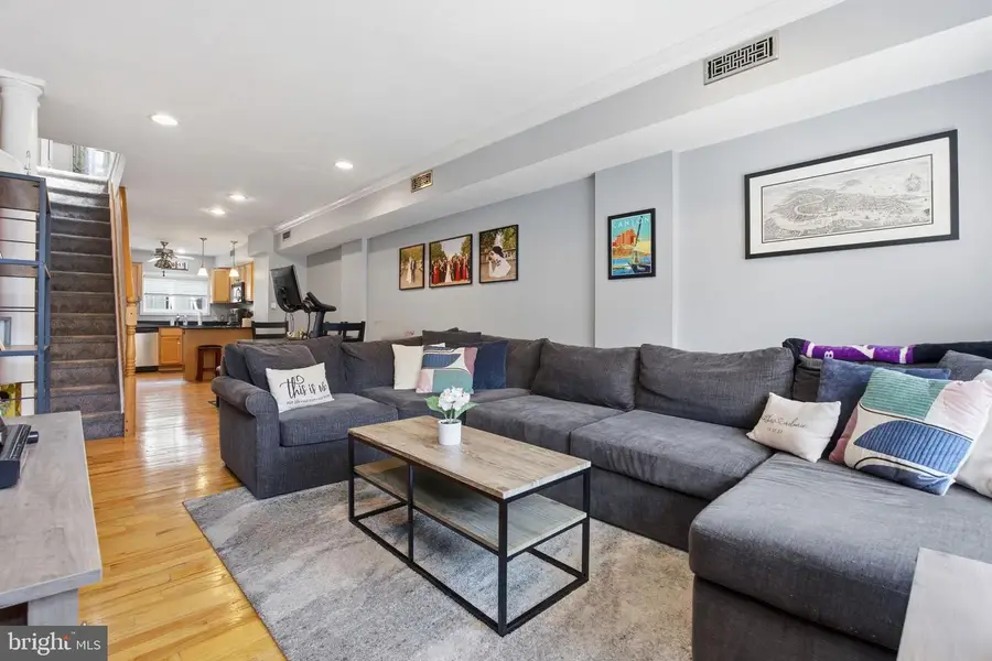 735 S Curley St, Baltimore, MD 21224 - #3