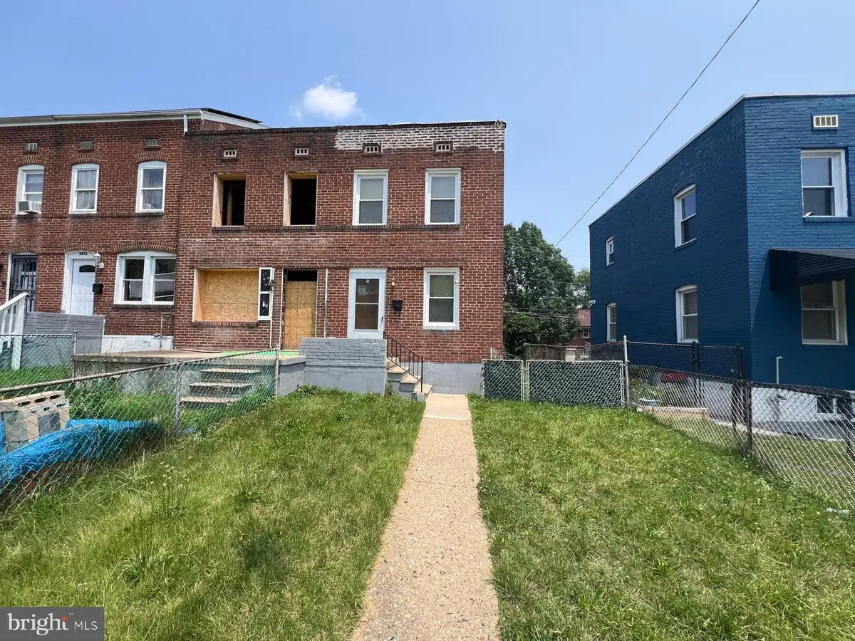 2817 Bookert Dr, Baltimore, MD 21225 - #1