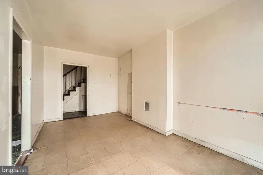 1620 W Franklin St, Baltimore, MD 21223 - #3