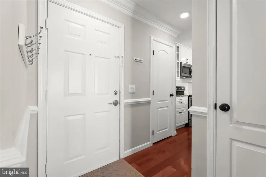 2702 Lighthouse Pt E #516, Baltimore, MD 21224 - #3