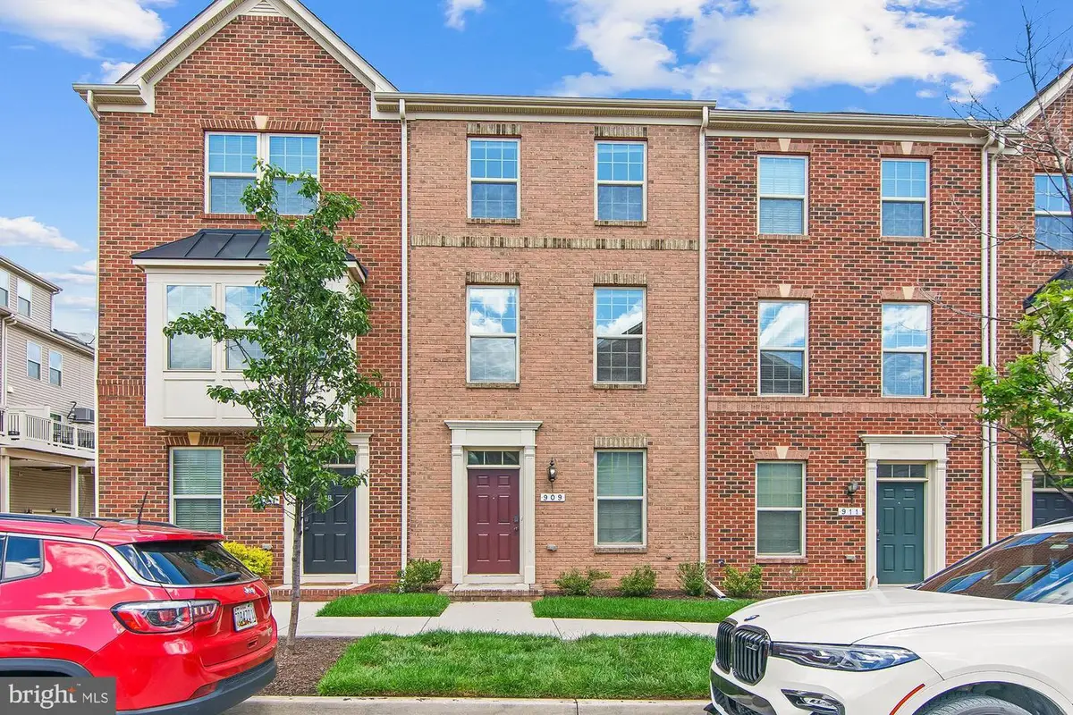 909 S Macon St, Baltimore, MD 21224 - #1