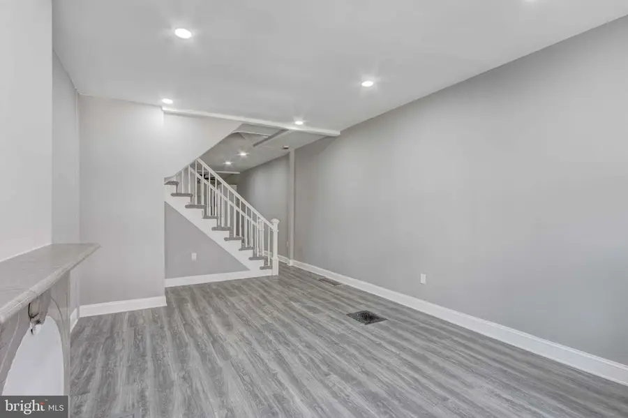 739 Dolphin St, Baltimore, MD 21217 - #3