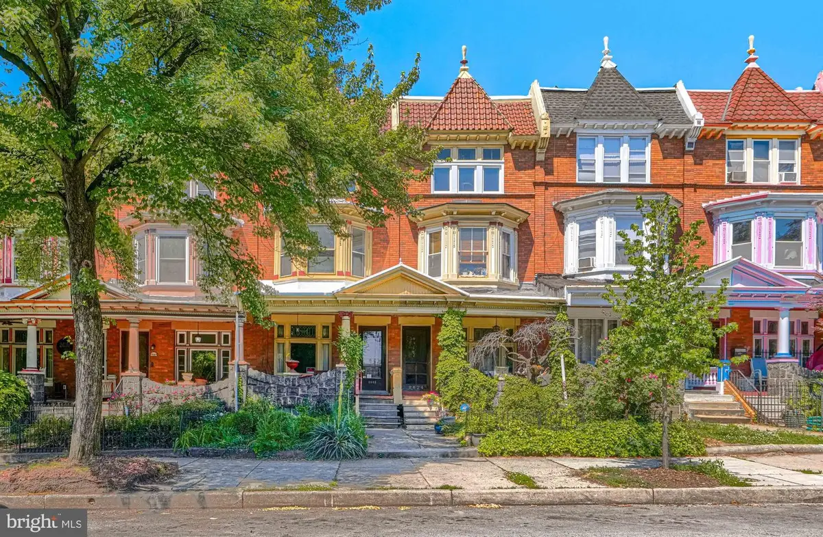 2622 N Calvert St, Baltimore, MD 21218 - #1