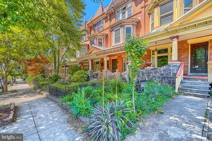 2622 N Calvert St, Baltimore, MD 21218 - #2