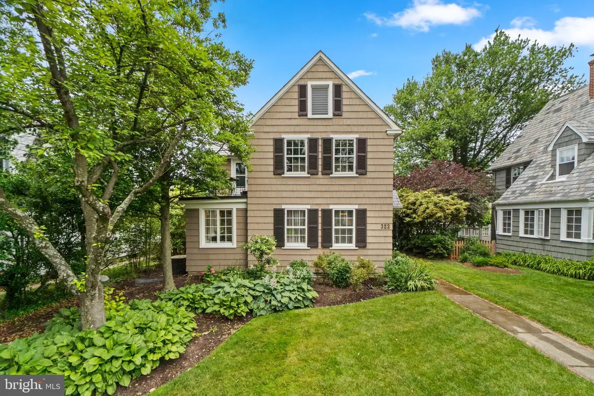 322 Saint Dunstans Rd, Baltimore, MD 21212 - #1