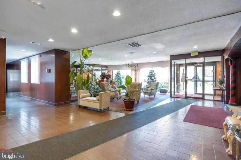 6711 Park Heights Ave #207, Baltimore, MD 21215 - #3