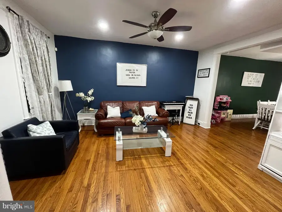 4225 Potter St, Baltimore, MD 21229 - #2