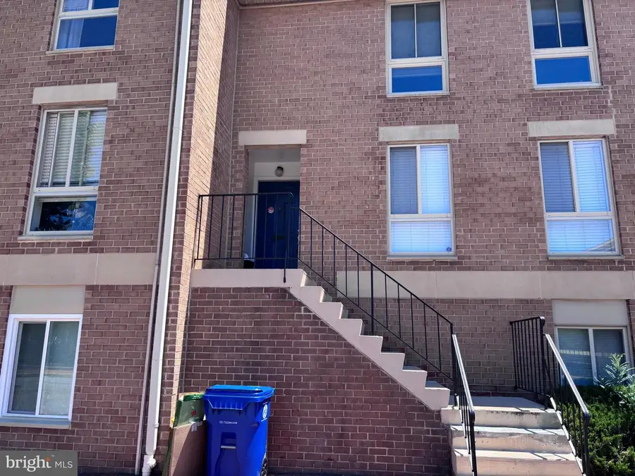 425 S Sharp St #r 15, Baltimore, MD 21201 - #3