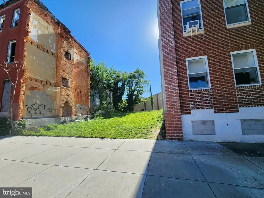 1305 N Central Ave, Baltimore, MD 21202 - #2