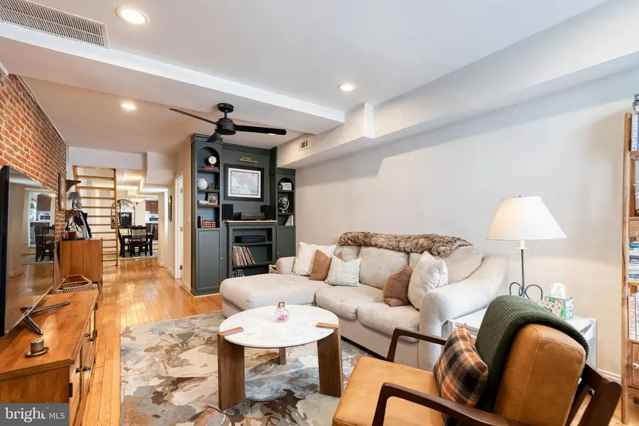 409 S Wolfe St, Baltimore, MD 21231 - #3
