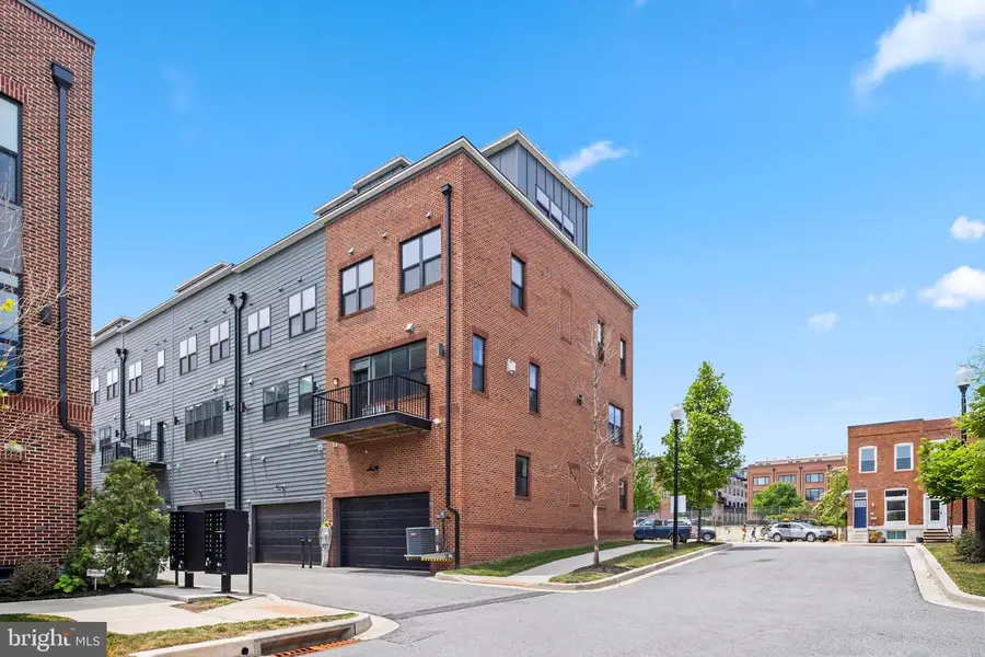 915 Grundy St, Baltimore, MD 21224 - #2