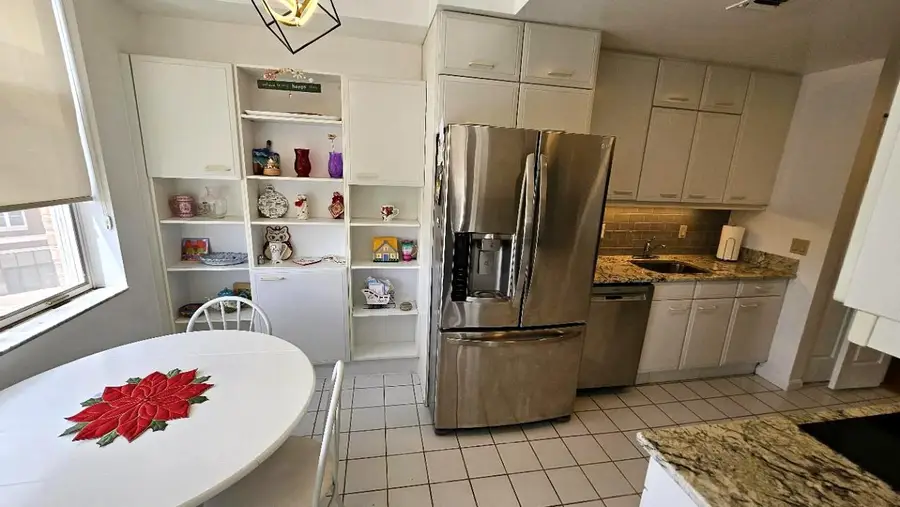 3801 Canterbury Rd #409, Baltimore, MD 21218 - #2