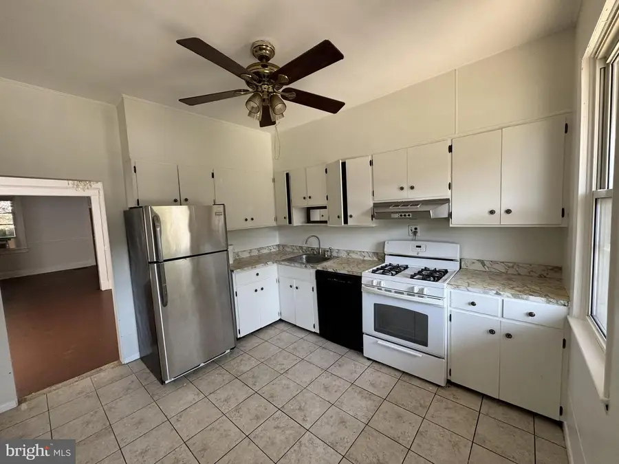 611 Savage St, Baltimore, MD 21224 - #3