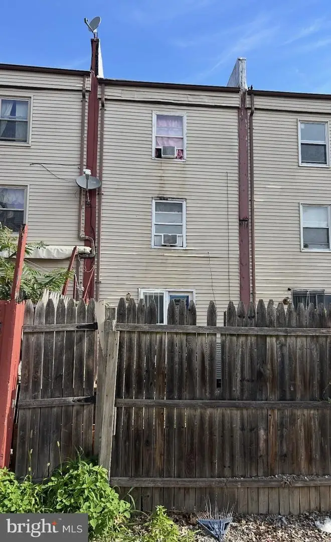1063 W Lexington St, Baltimore, MD 21223 - #2