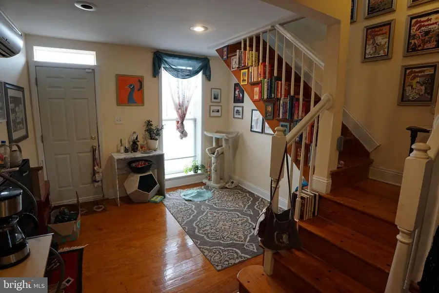 447 Orchard St, Baltimore, MD 21201 - #2