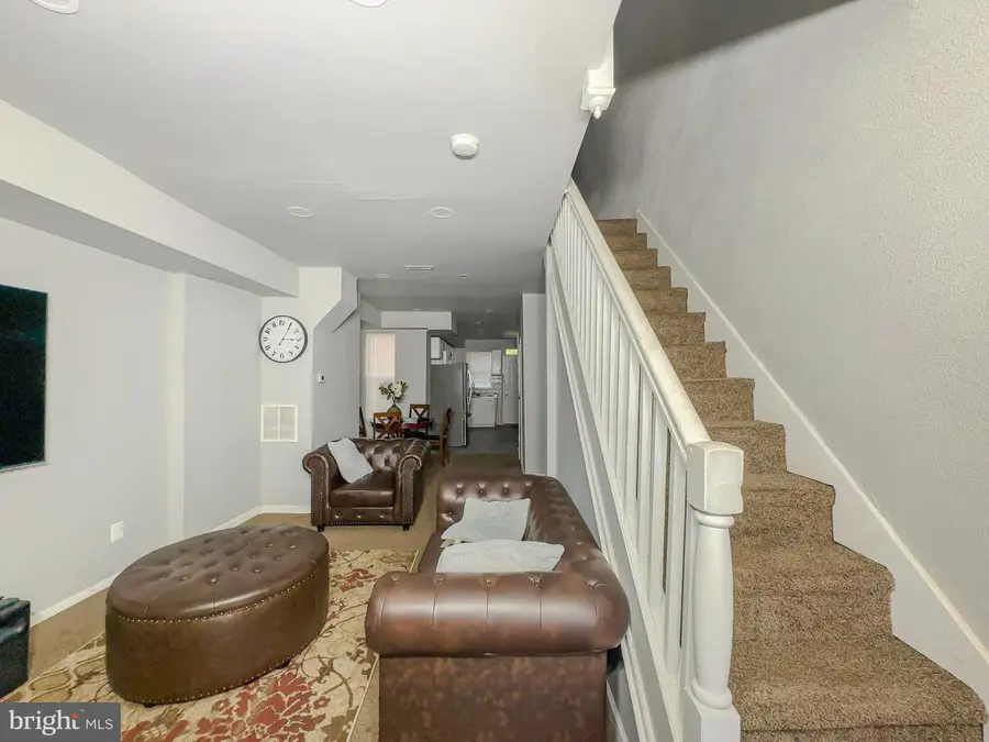11 Hilton St, Baltimore, MD 21229 - #3
