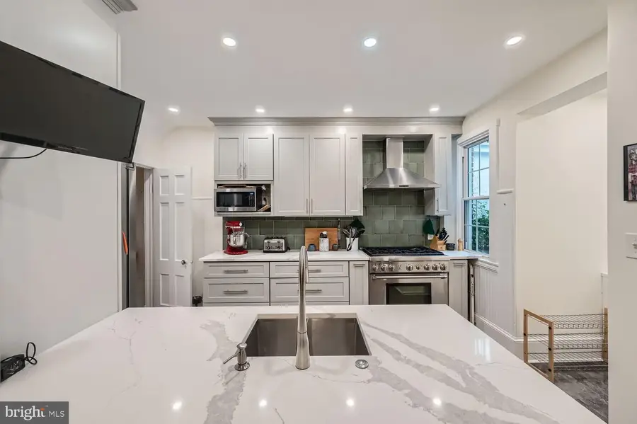 3436 University Pl, Baltimore, MD 21218 - #2