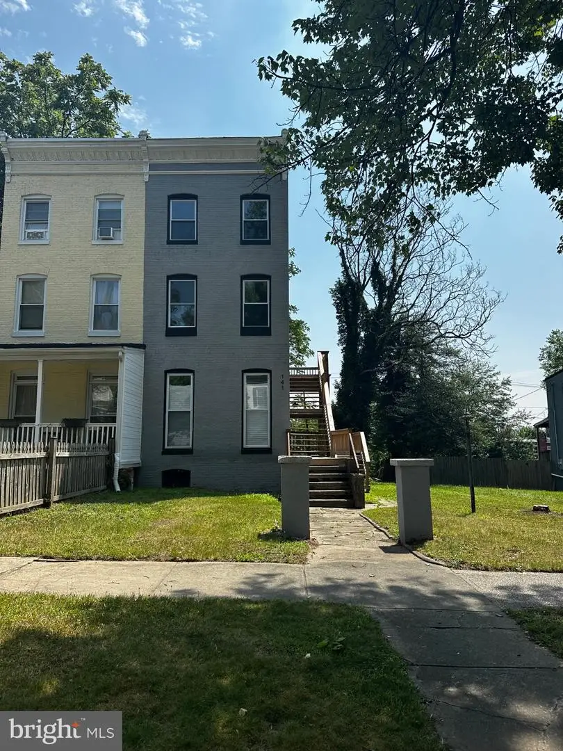141 S Augusta Ave, Baltimore, MD 21229 - #1