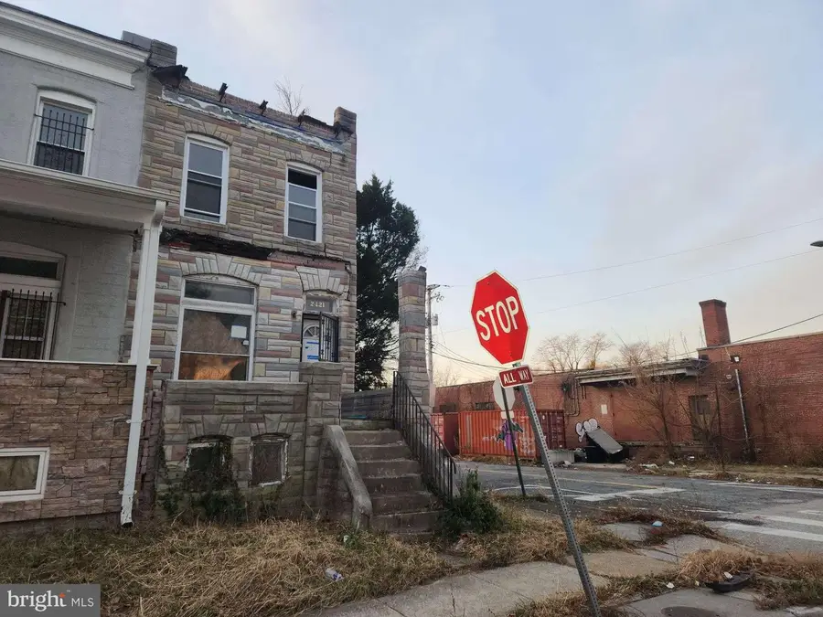 2421 Baker St, Baltimore, MD 21216 - #2