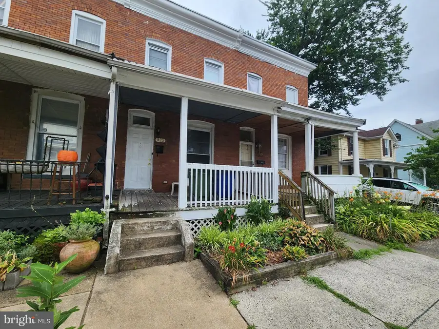 923 Montpelier St, Baltimore, MD 21218 - #3