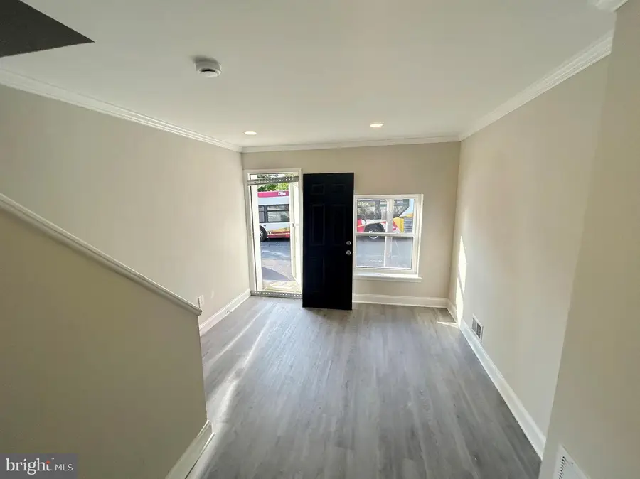 556 Gold St, Baltimore, MD 21217 - #3