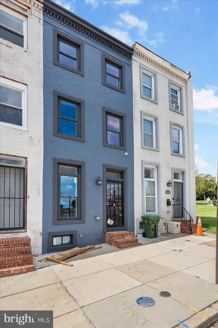 922 N Caroline St, Baltimore, MD 21205 - #2