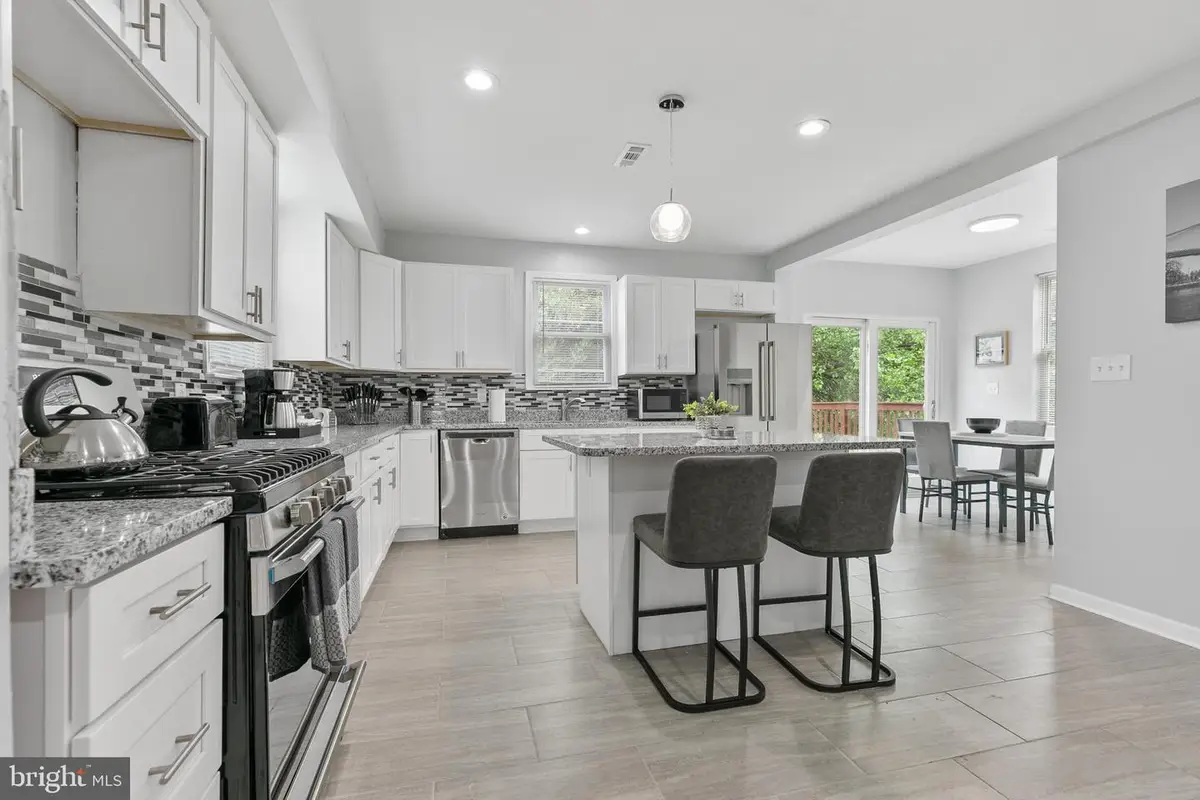 711 Woodbourne Ave, Baltimore, MD 21212 - #1