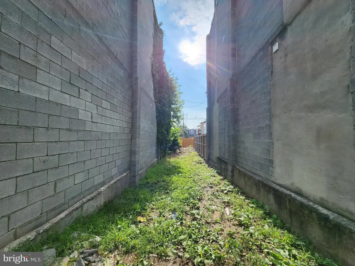 1709 N Caroline St, Baltimore, MD 21213 - #1