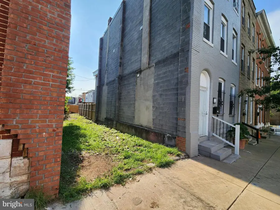 1709 N Caroline St, Baltimore, MD 21213 - #3