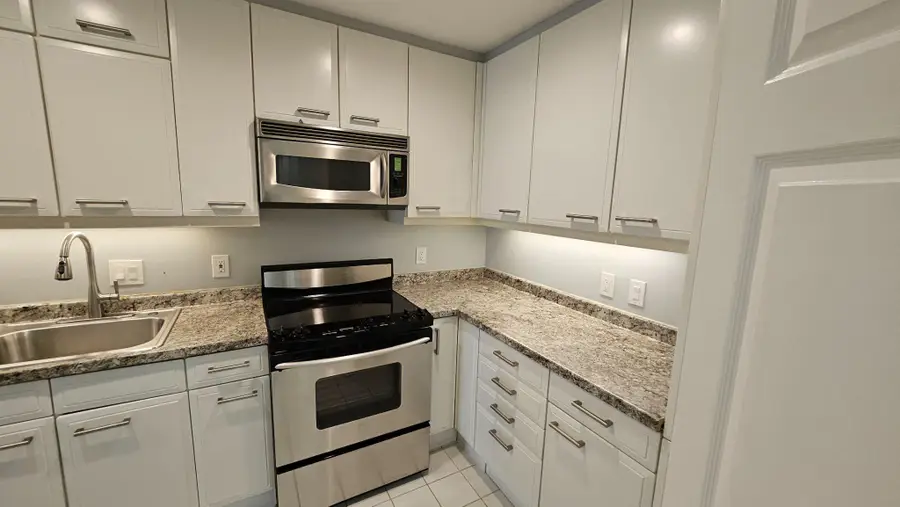 3801 Canterbury Rd #603, Baltimore, MD 21218 - #2