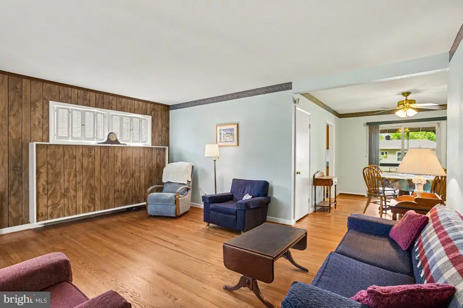6302 Laurelton Ave, Baltimore, MD 21214 - #2