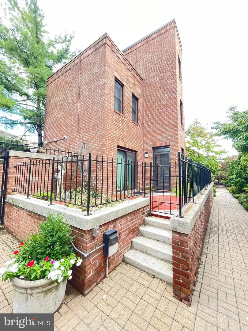 937 Stubblefield Ln, Baltimore, MD 21202 - #1