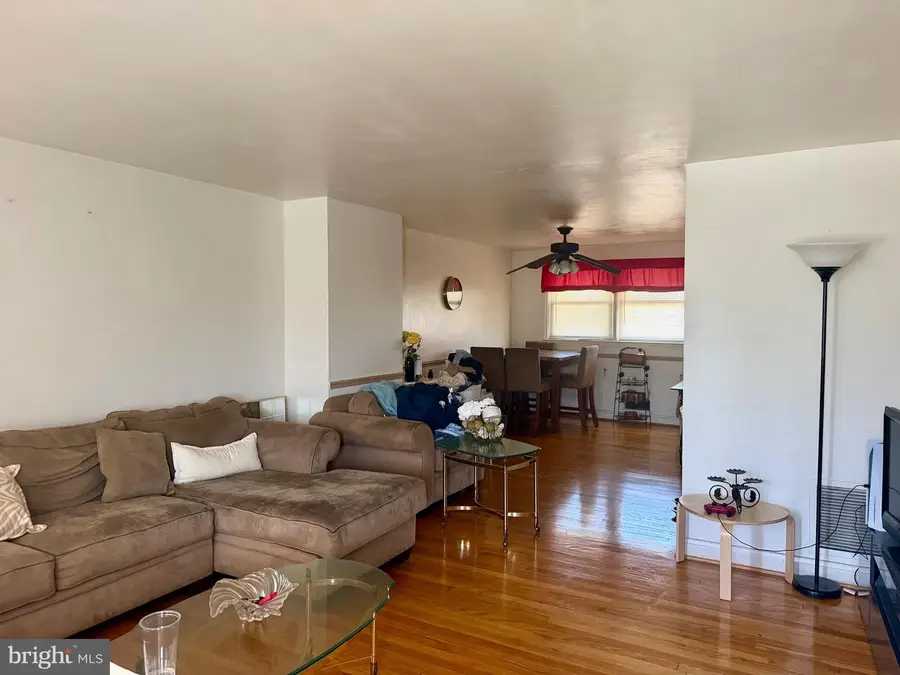 4506 Parkside Dr, Baltimore, MD 21206 - #3