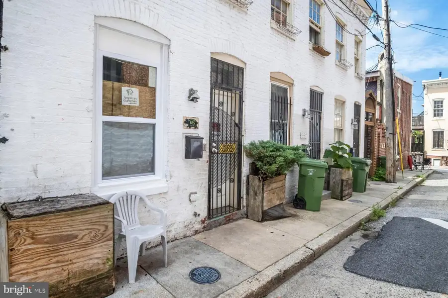 865 Reinhart St, Baltimore, MD 21230 - #3