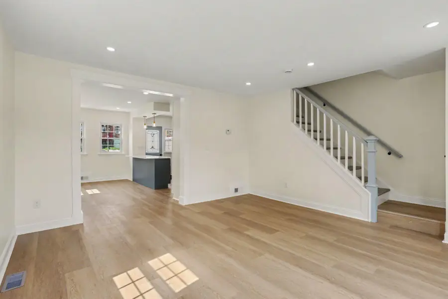 1635 Walterswood Rd, Baltimore, MD 21239 - #3