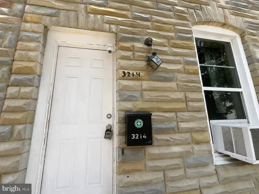 3214 E Fairmount Ave E, Baltimore, MD 21224 - #2