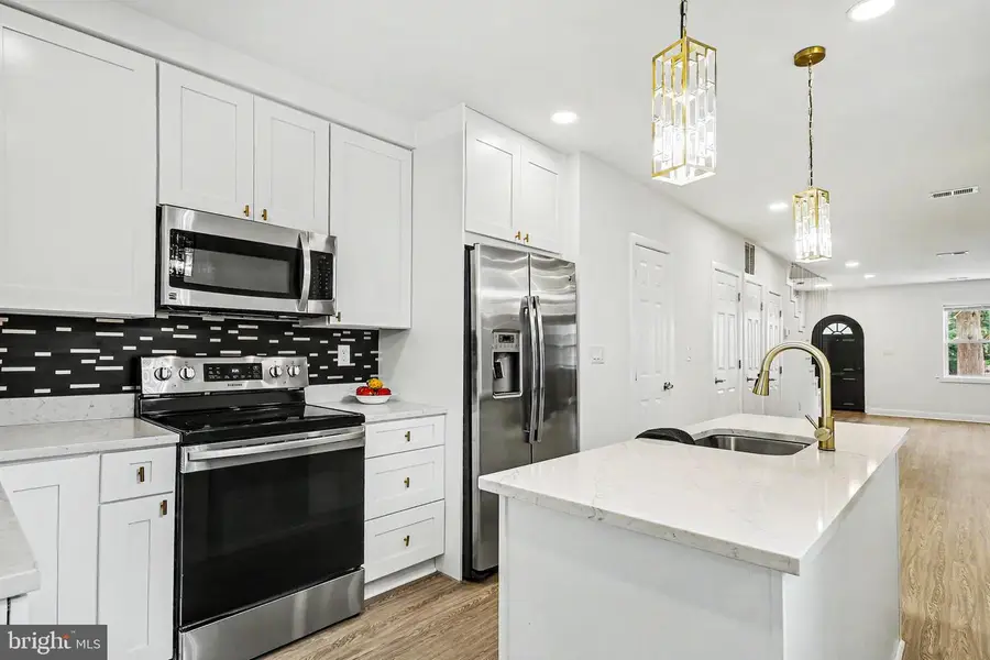 3916 Woodhaven Ave, Baltimore, MD 21216 - #2