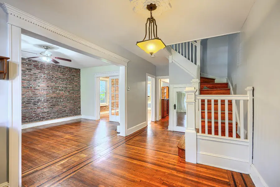 205 E 32nd, Baltimore, MD 21218 - #2