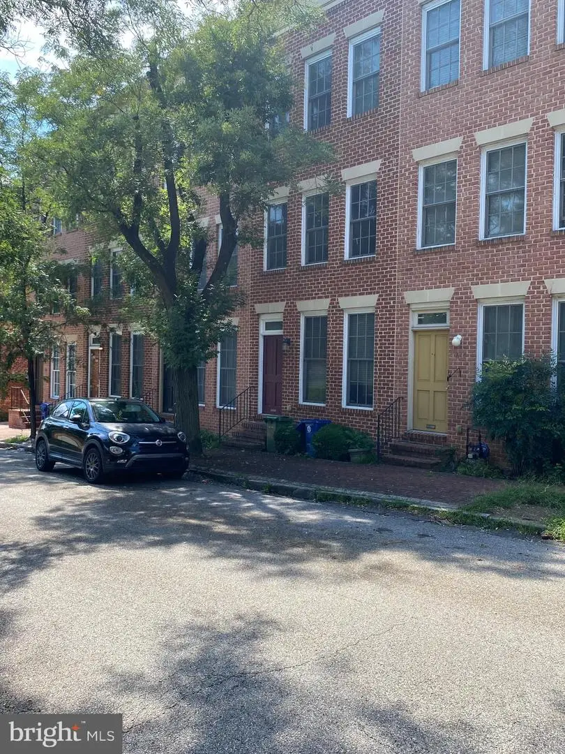 518 Saint Mary St, Baltimore, MD 21201 - #2