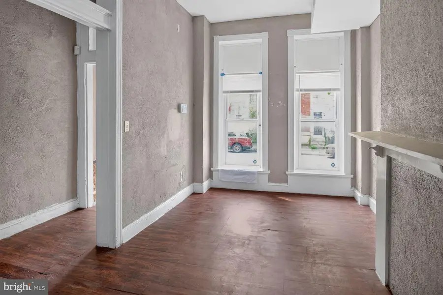 1918 W Lanvale St, Baltimore, MD 21217 - #2